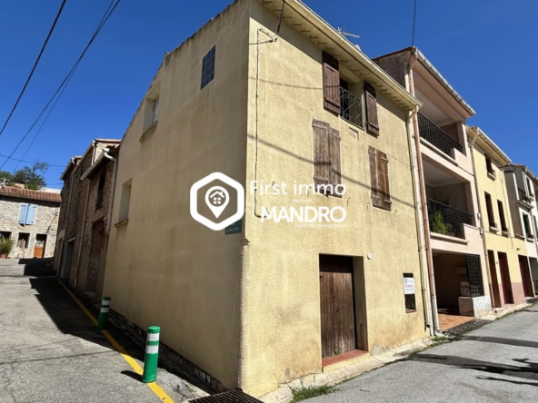 À vendre maison de village avec 3 chambres à Estagel, charmant cadre rural
