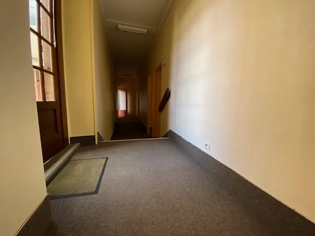 A VENDRE BUREAUX OU INVESTISSEMENT À MILLAU, 265 M² 