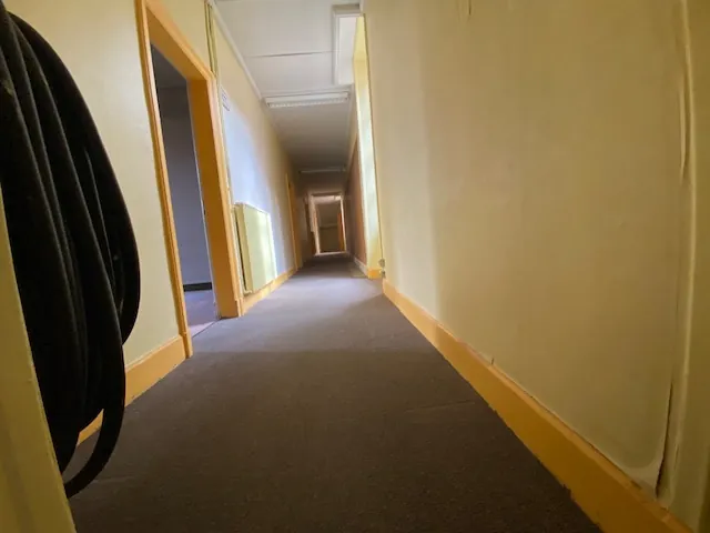 A VENDRE BUREAUX OU INVESTISSEMENT À MILLAU, 265 M² 