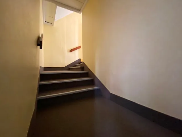 A VENDRE BUREAUX OU INVESTISSEMENT À MILLAU, 265 M² 