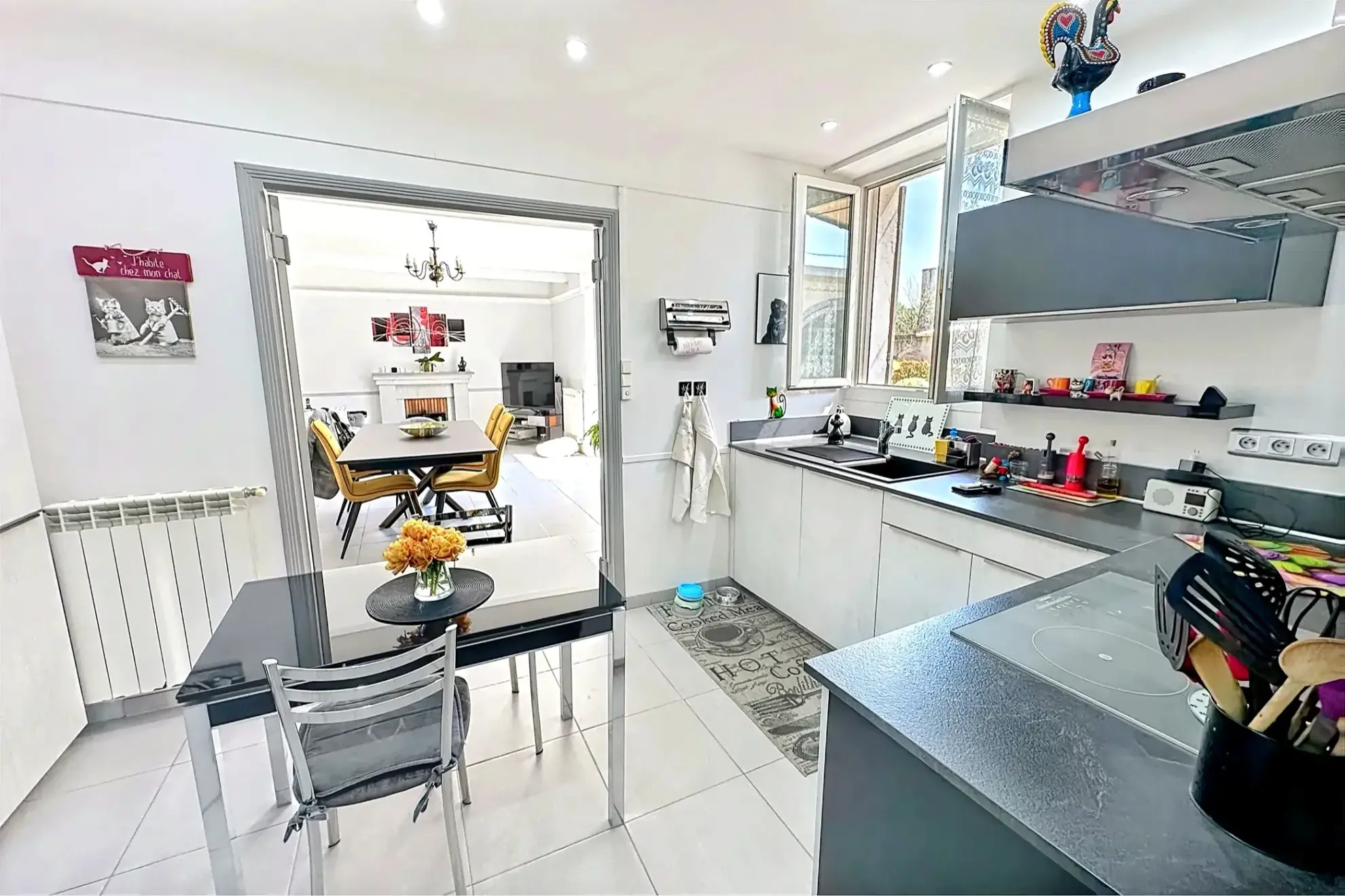 À vendre: Mas de ville de 161 m² à Sorgues avec piscine et potentiel d'aménagement 