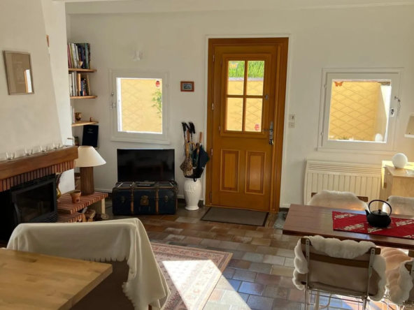 Appartement duplex meublé avec jardin et terrasse à Seyne – Opportunité rare