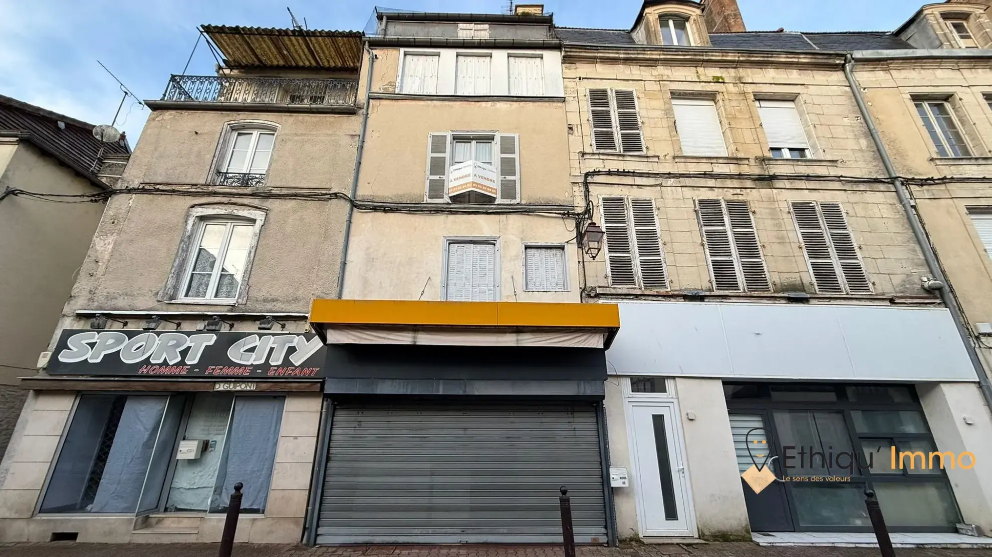 Immeuble rénovable en centre-ville de Bar-sur-Aube avec fort potentiel 