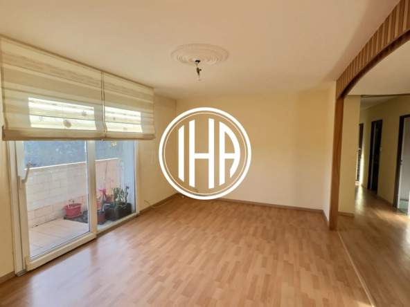 Appartement T5 à vendre à Colmar avec balcon, cave et exposition sud