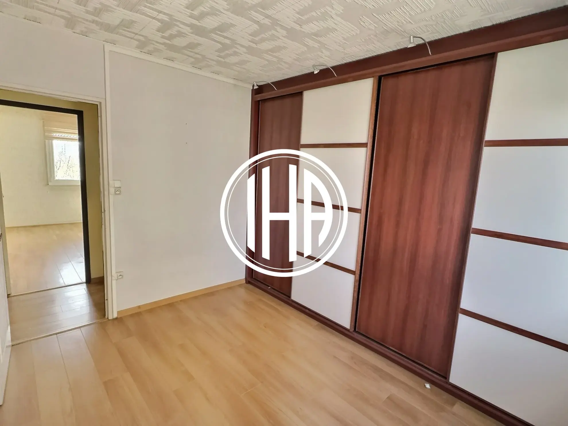 Appartement T5 à vendre à Colmar avec balcon, cave et exposition sud 