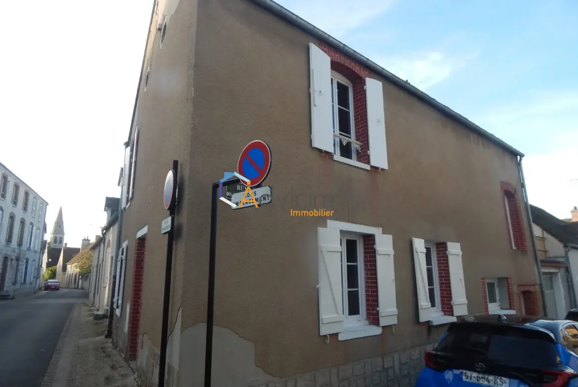 Maison 105 m² avec Terrasse à Ferrières-en-Gâtinais – Belle Opportunité 