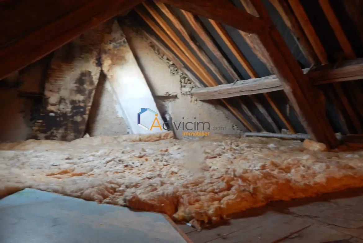 Maison 105 m² avec Terrasse à Ferrières-en-Gâtinais – Belle Opportunité 