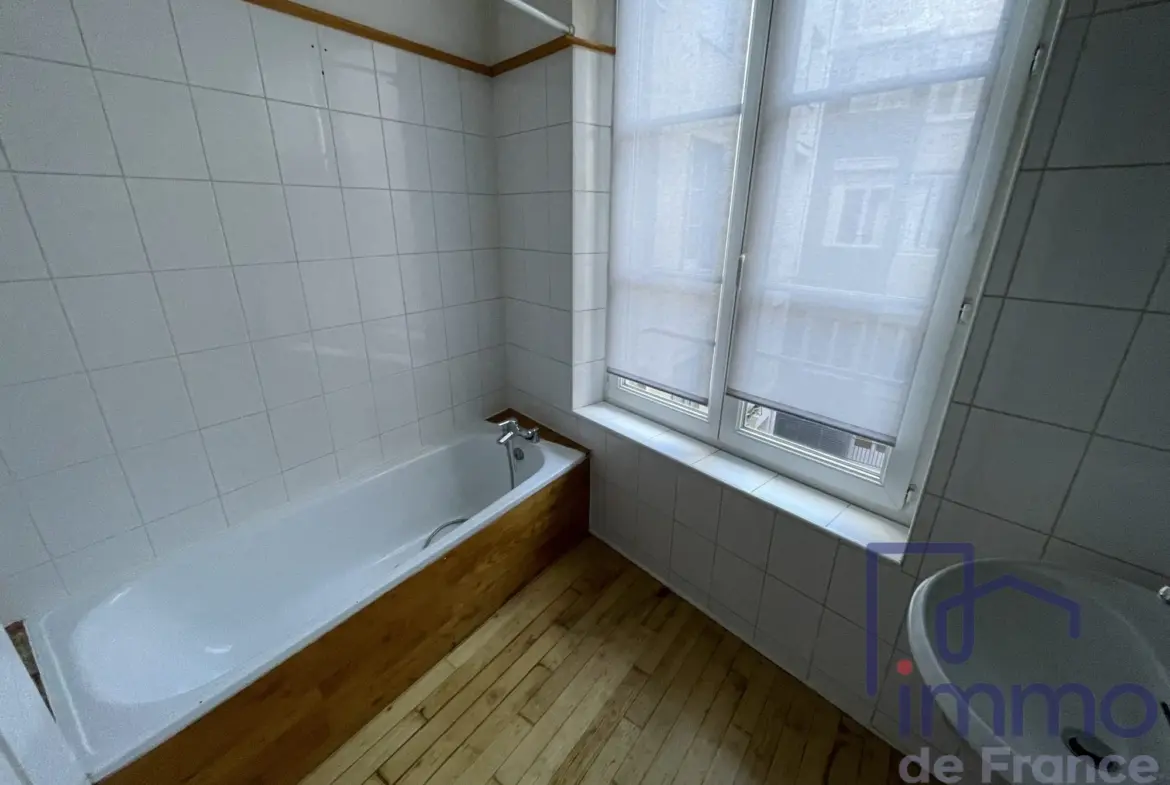 Appartement T2 de 52 m² à Saint-Étienne, investissez dans un bien central et lumineux 