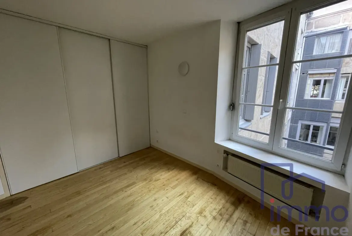 Appartement T2 de 52 m² à Saint-Étienne, investissez dans un bien central et lumineux 