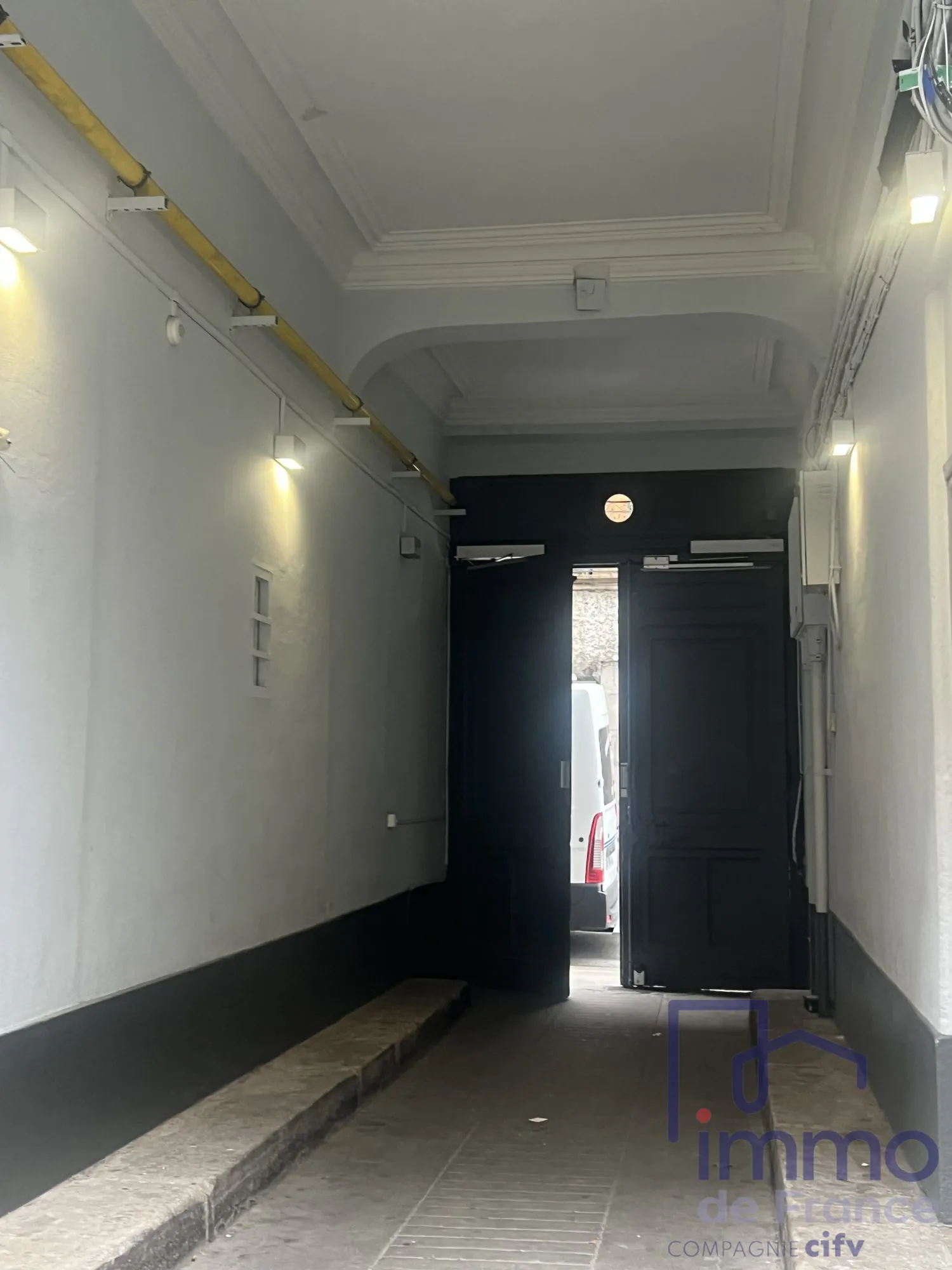 Appartement T2 de 52 m² à Saint-Étienne, investissez dans un bien central et lumineux 
