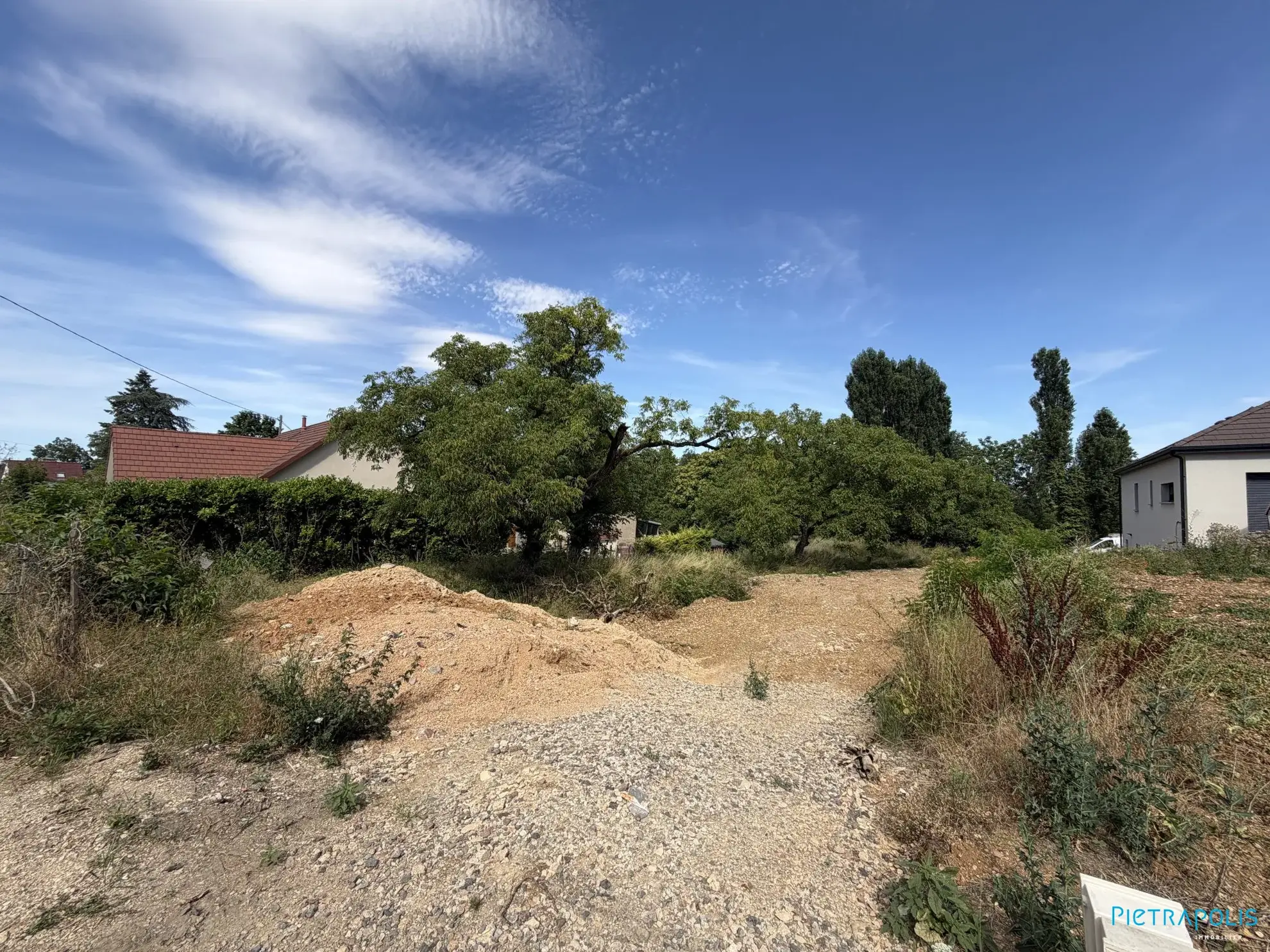 Terrain à bâtir de 1176 m² à Givry, secteur paisible 
