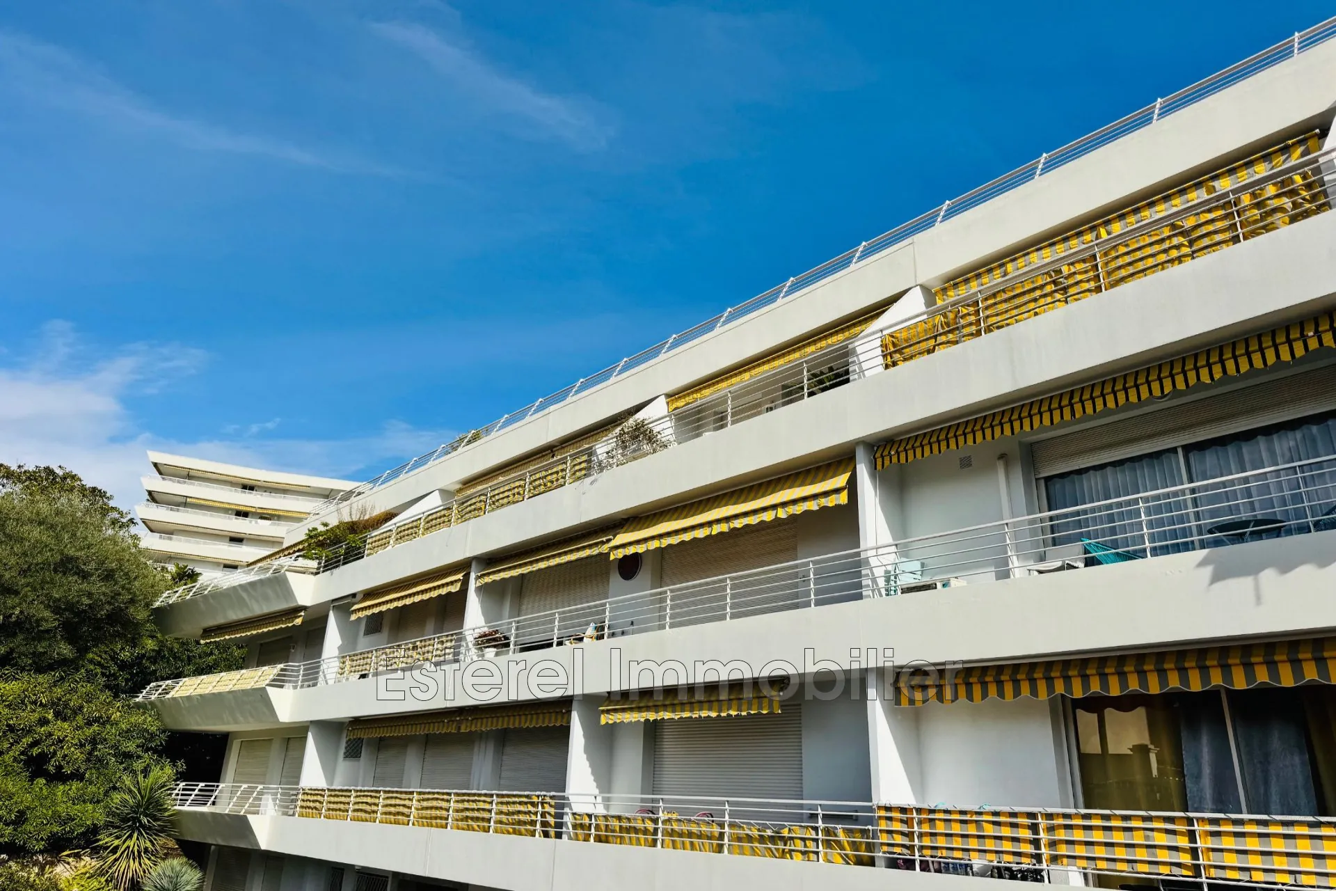 Studio exceptionnel avec terrasse à Cannes dans résidence de luxe 
