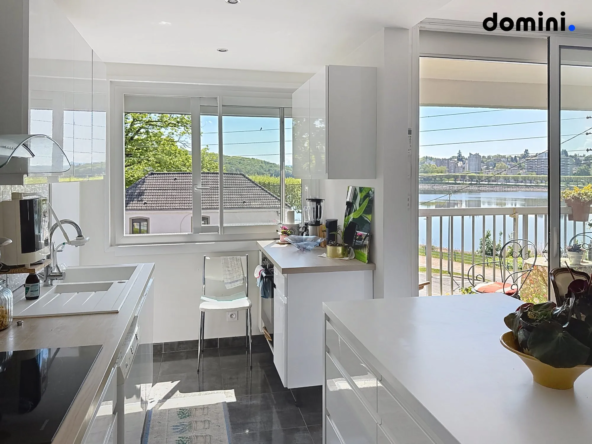 Appartement 4 pièces à vendre à Montceau-les-Mines, lumineux et terrasse