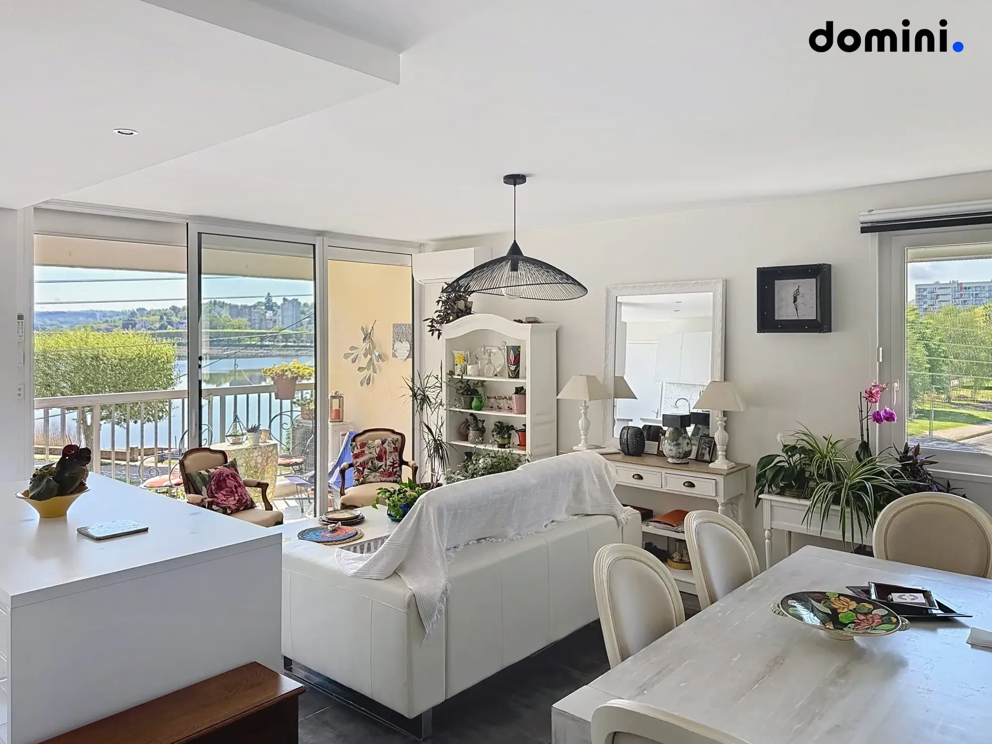 Appartement 4 pièces à vendre à Montceau-les-Mines, lumineux et terrasse 
