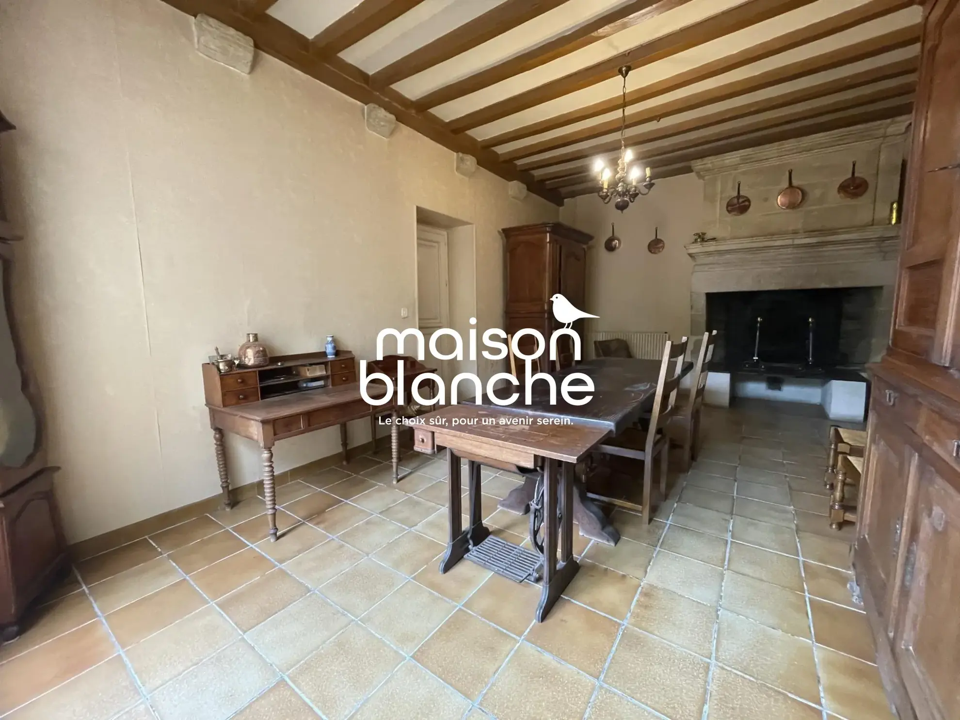 Belle maison en pierre avec jardin et potentiel à Blasimon 