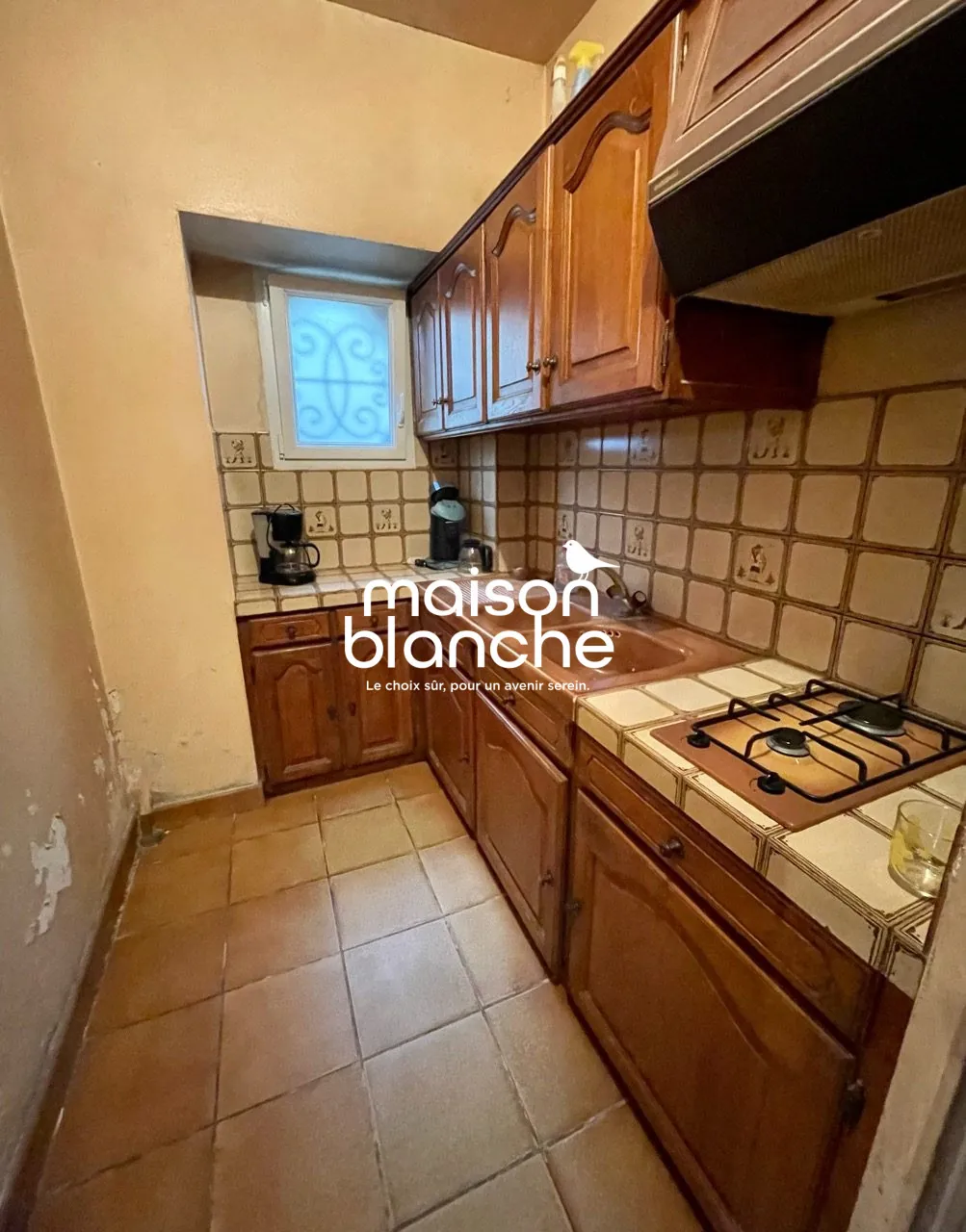 Belle maison en pierre avec jardin et potentiel à Blasimon 