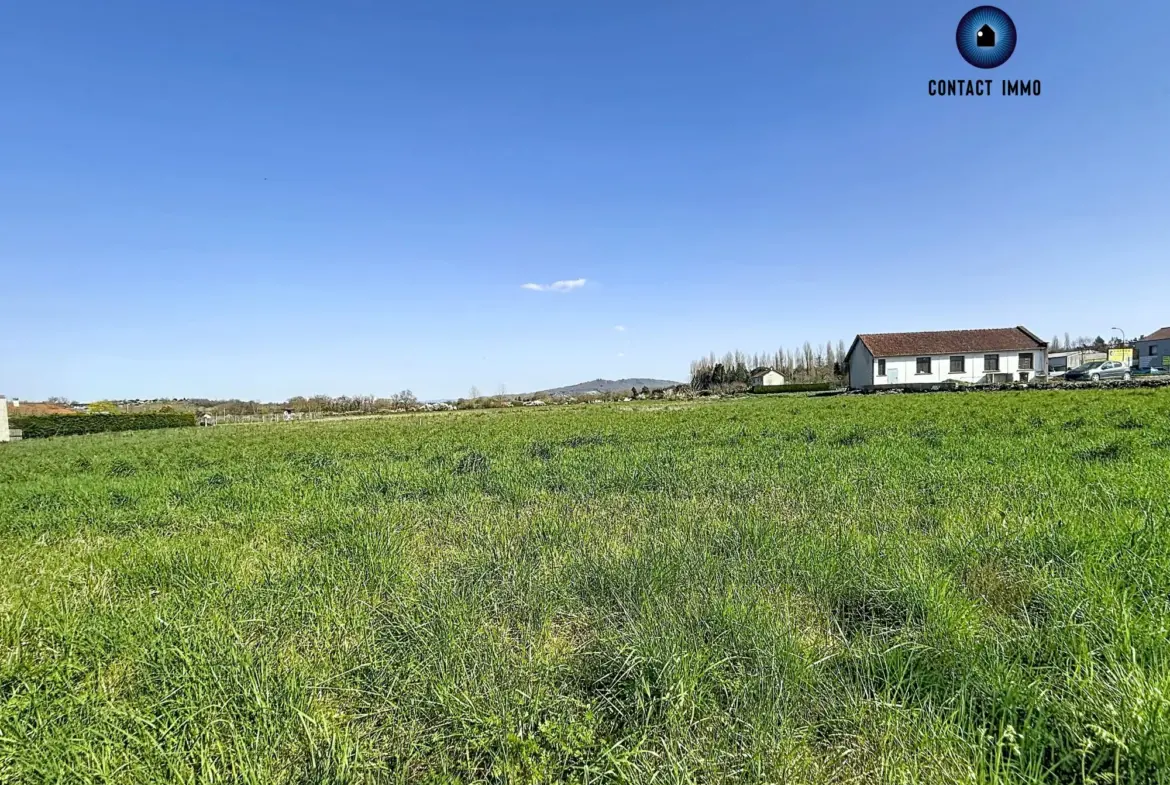 Terrain constructible à vendre à Pazayac - 1456 m², environnement calme, certification énergétique A 