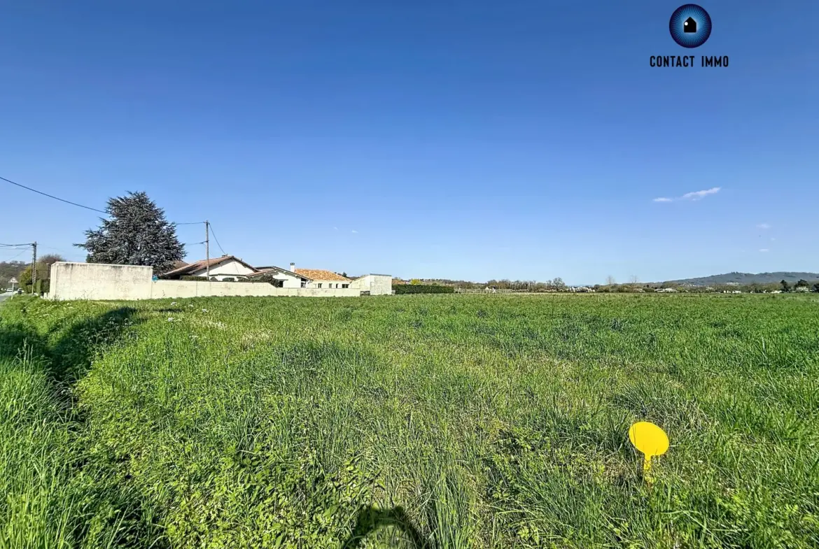 Terrain constructible à vendre à Pazayac - 1456 m², environnement calme, certification énergétique A 