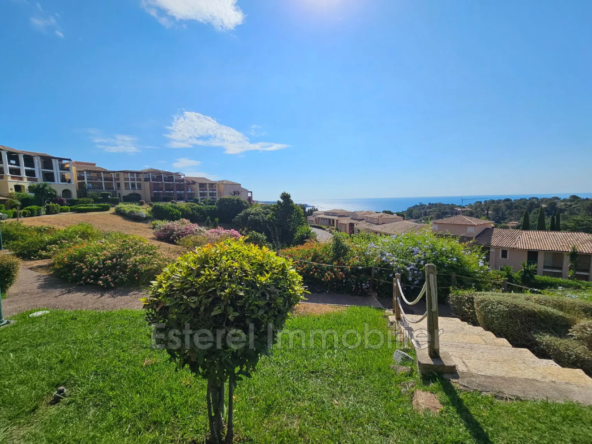 Vente d'un appartement 2 pièces avec terrasse vue mer à Cap Estérel