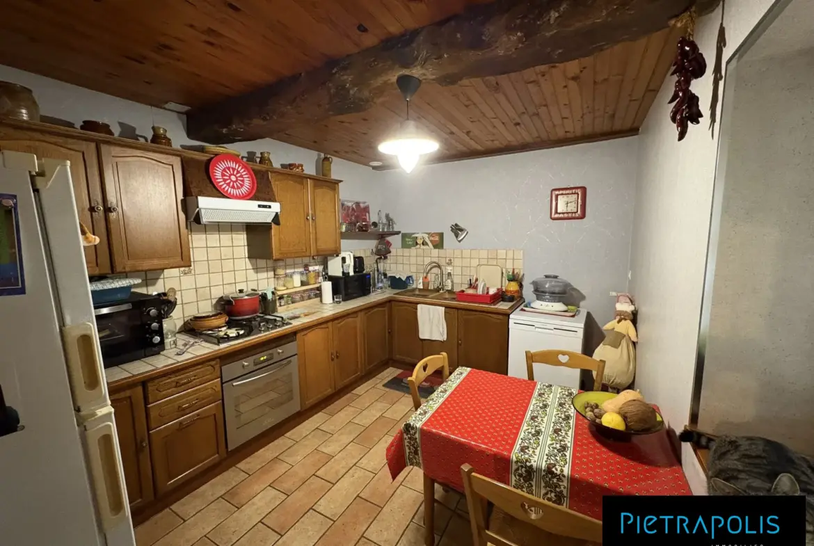 Ensemble immobilier à vendre à La Salle, investissement locatif stable 