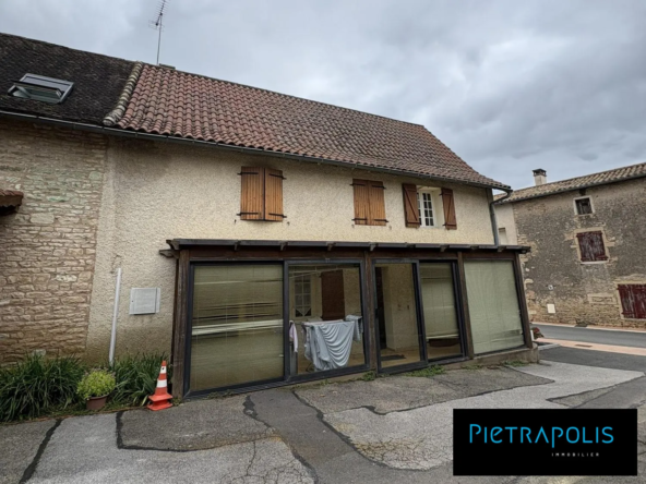 Ensemble immobilier à vendre à La Salle, investissement locatif stable