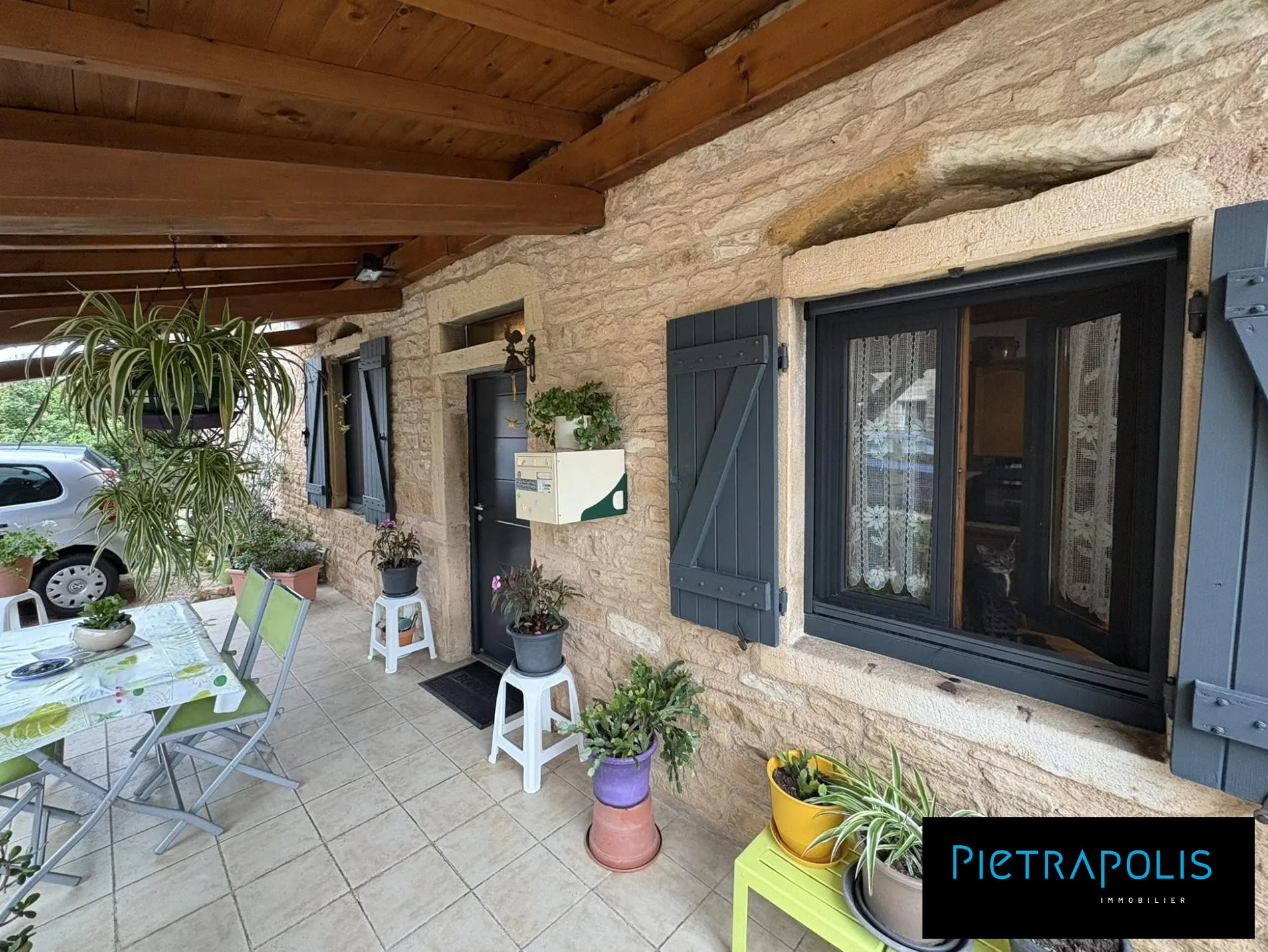 Ensemble immobilier à vendre à La Salle, investissement locatif stable 