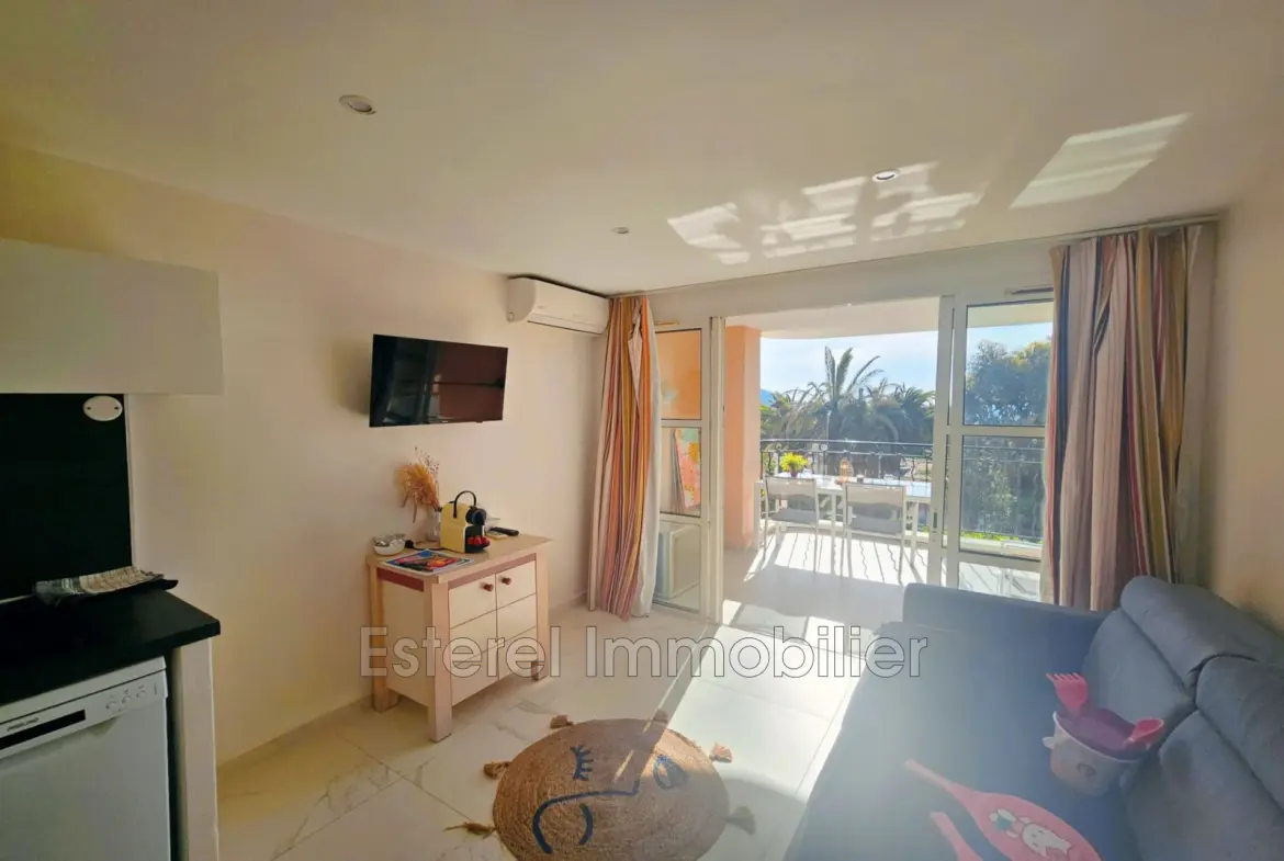Studio à vendre avec vue mer à Cap Esterel - Agay 