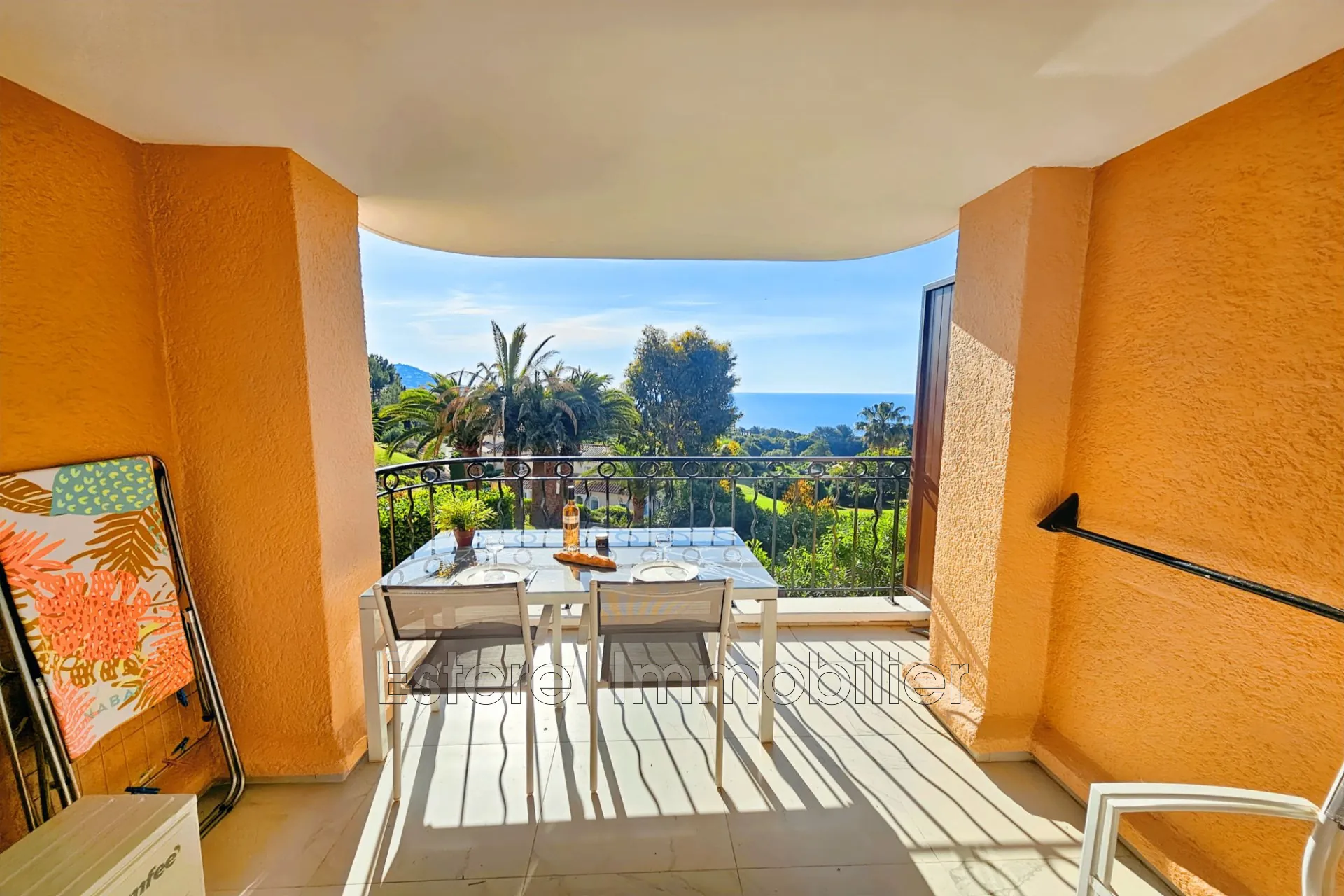 Studio à vendre avec vue mer à Cap Esterel - Agay 