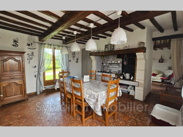 Charmante maison de campagne avec dépendance à Gournay-en-Bray