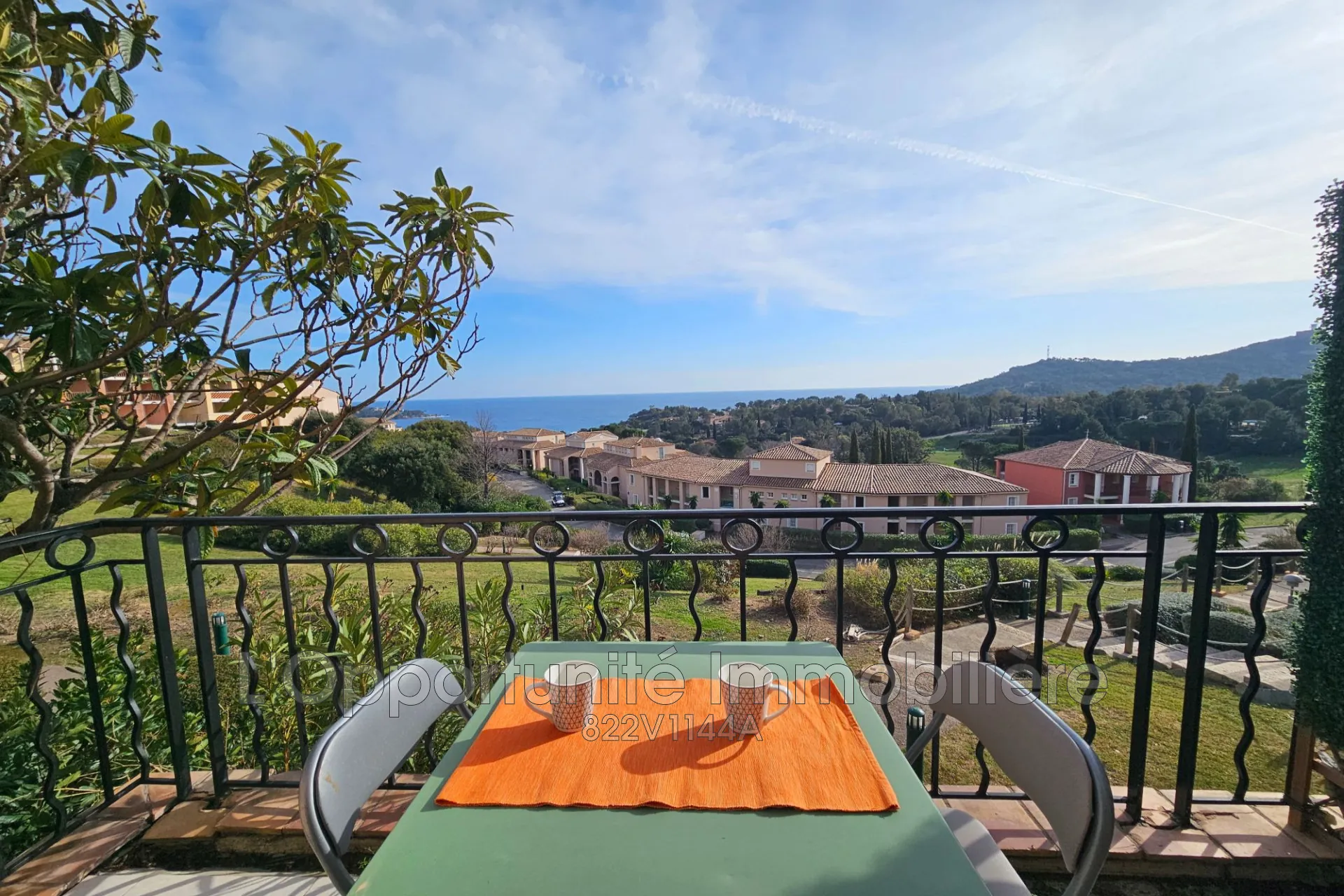 Appartement 2 pièces avec mezzanine et vue mer à Agay