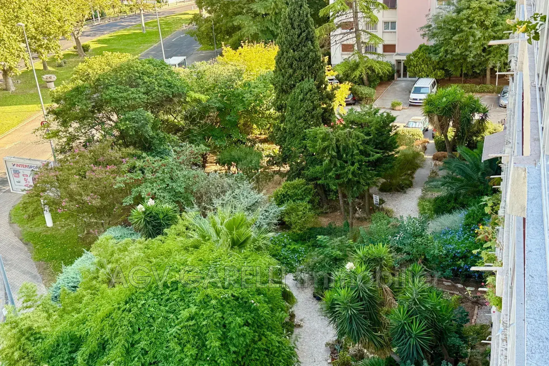 Appartement 3 pièces de 73m² avec terrasse et cave à Toulon 