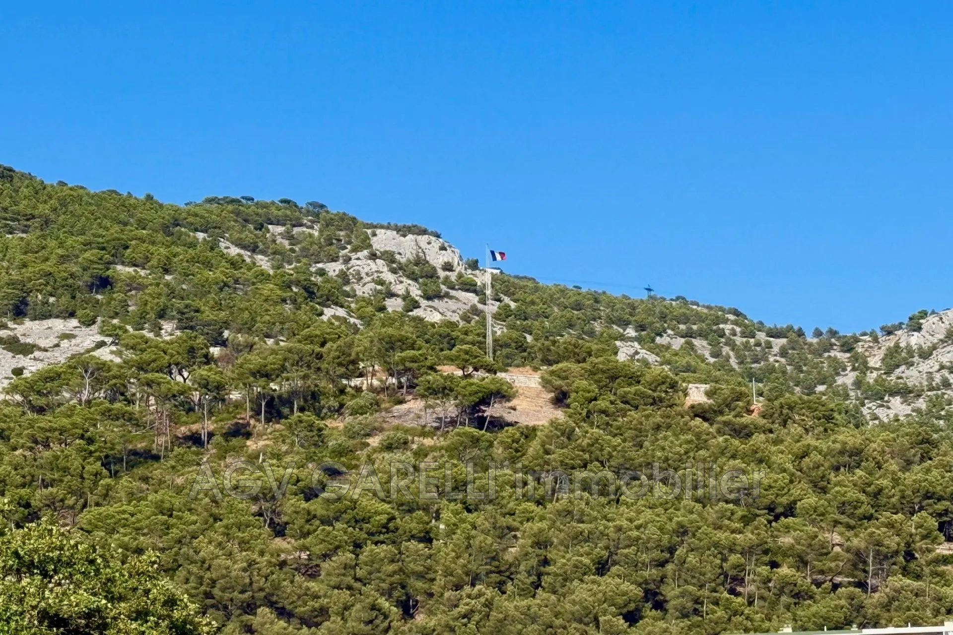 Appartement 3 pièces de 73m² avec terrasse et cave à Toulon 