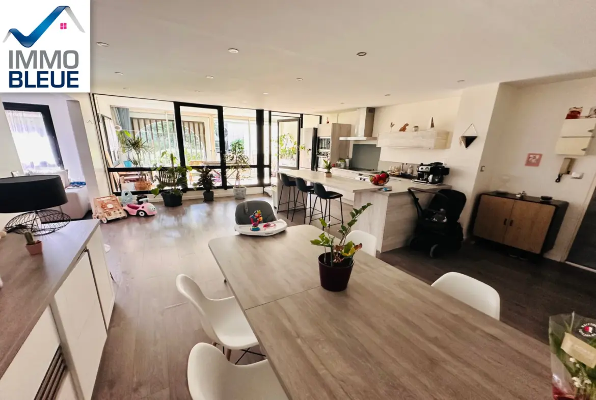A vendre magnifique appartement T4 climatisé avec terrasse à Martigues 