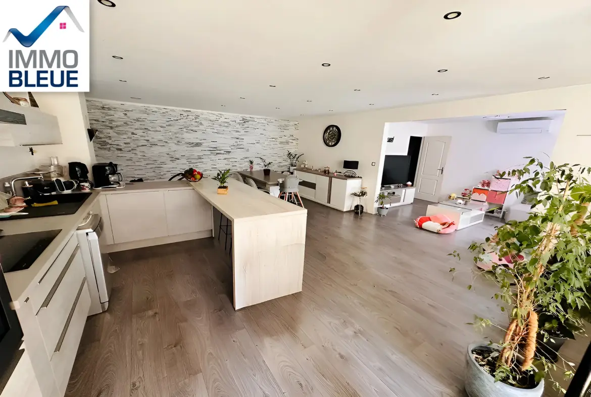 A vendre magnifique appartement T4 climatisé avec terrasse à Martigues 