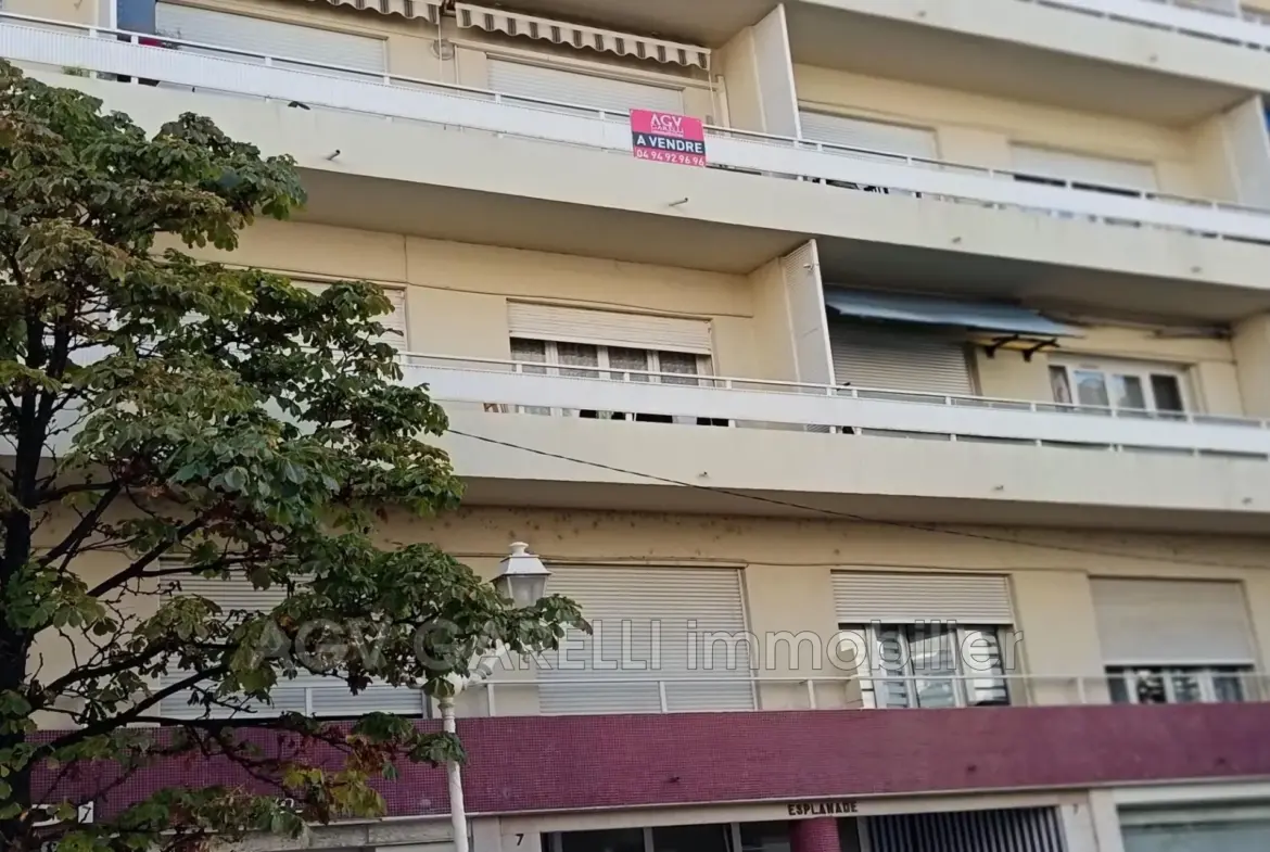 Achat appartement 3 pièces à Toulon avec terrasse et vue dégagée 
