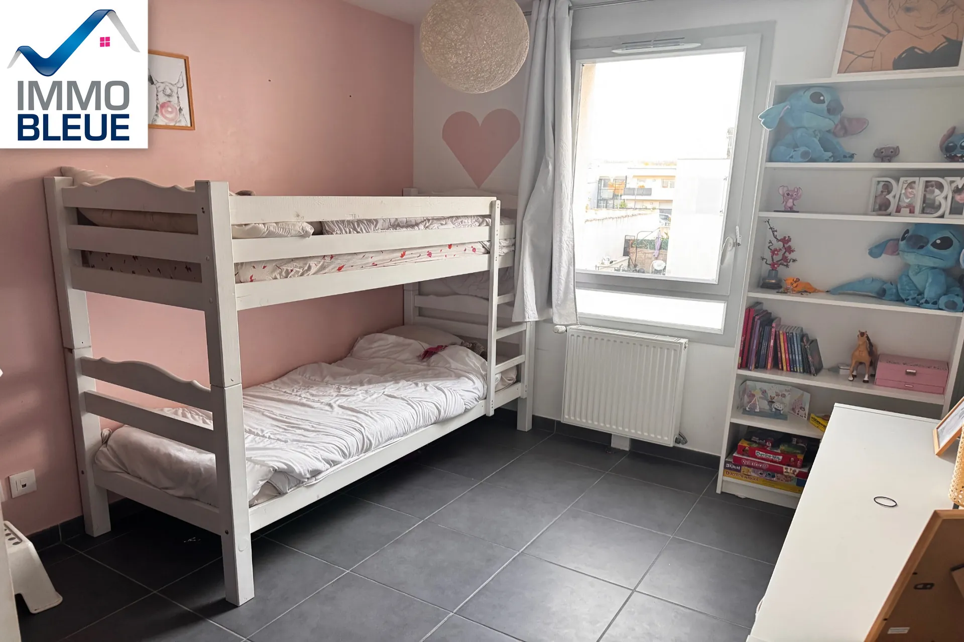 A vendre maison 3 pièces à Marignane avec extérieur et parking privé 