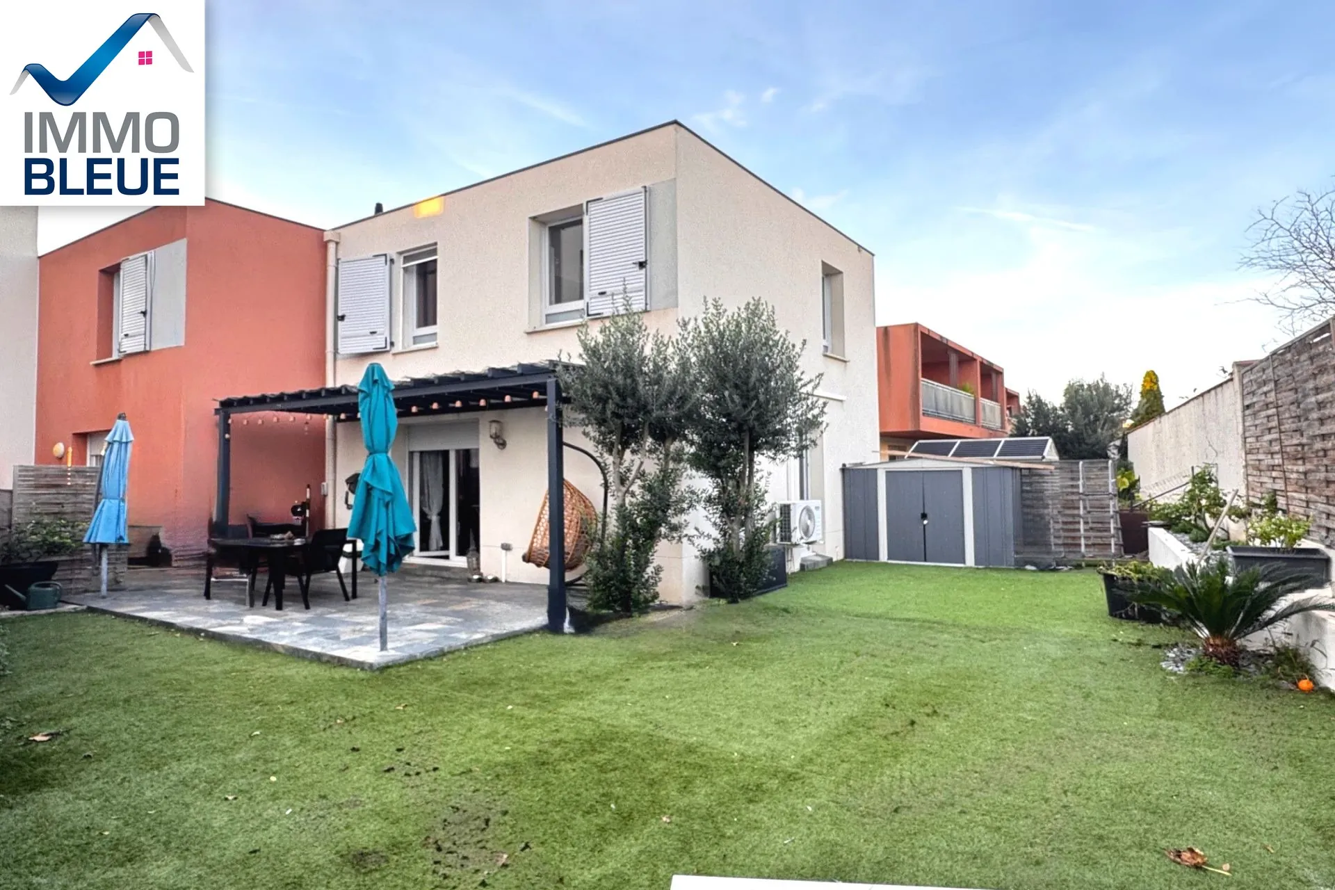 A vendre maison 3 pièces à Marignane avec extérieur et parking privé 