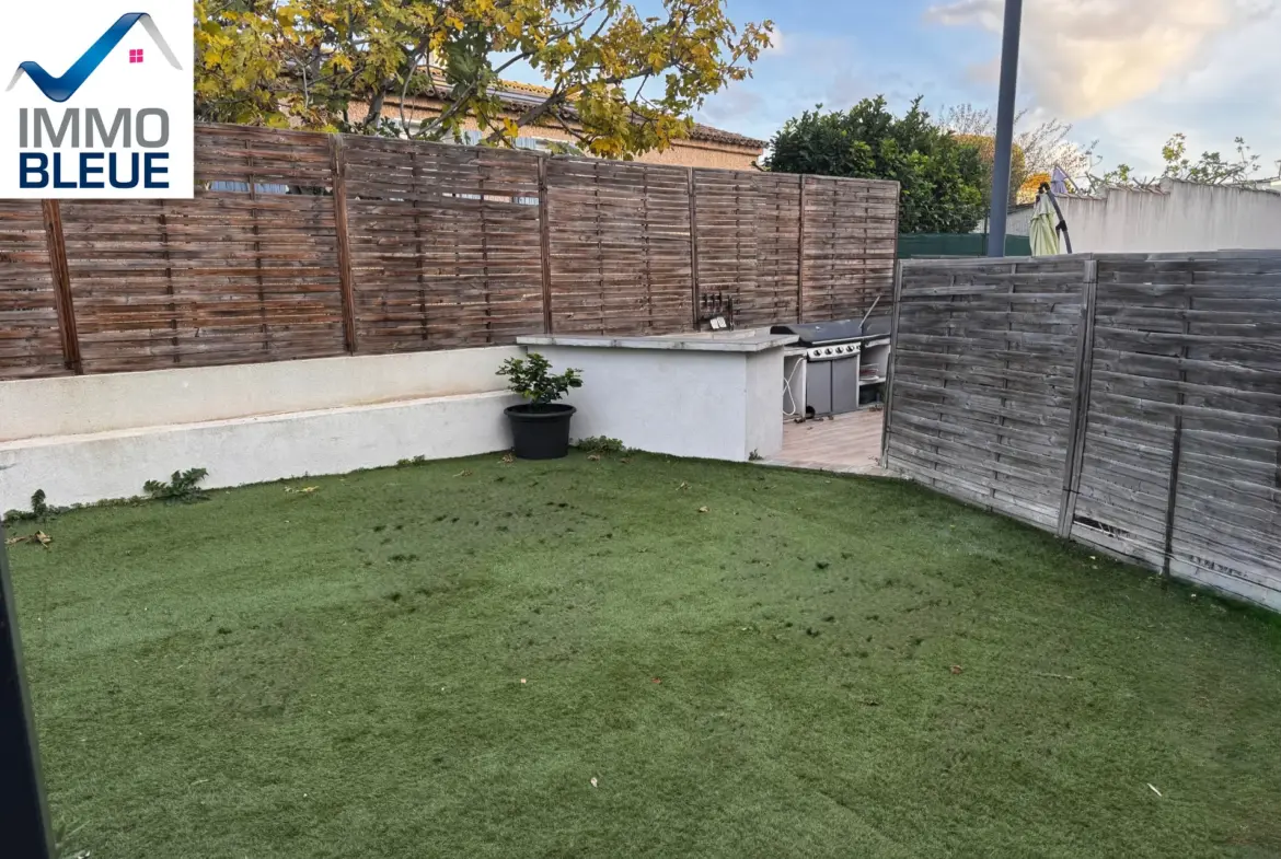 A vendre maison 3 pièces à Marignane avec extérieur et parking privé 