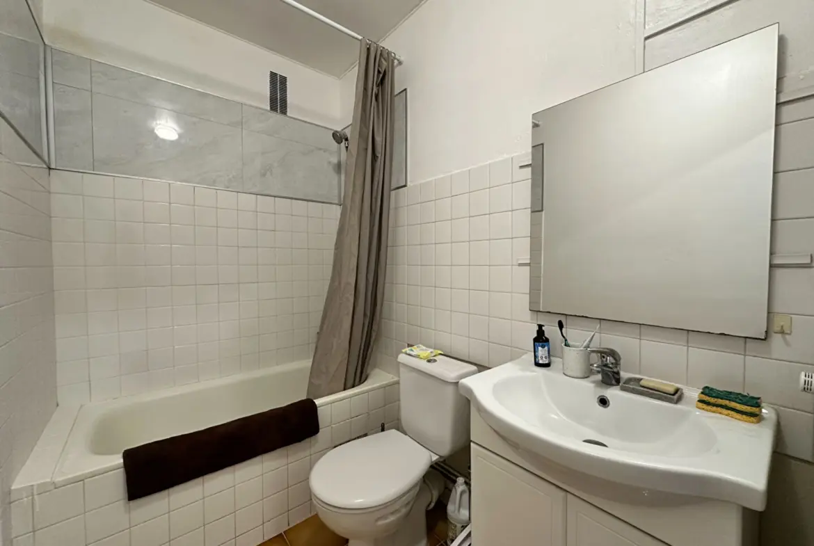 Investissez dans cet appartement T1 de 28 m² à Saint-Brieuc, idéal pour investisseurs 