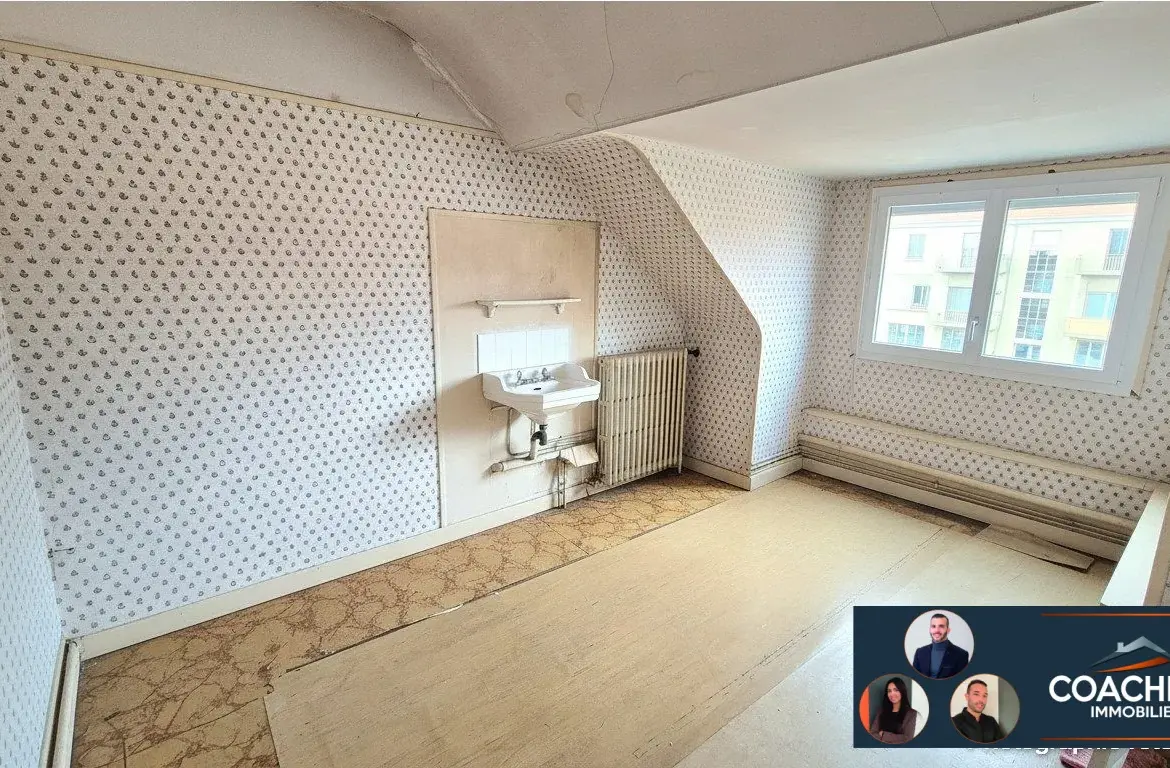 Charmante maison ancienne à rénover avec potentiel à Vitry-le-François 