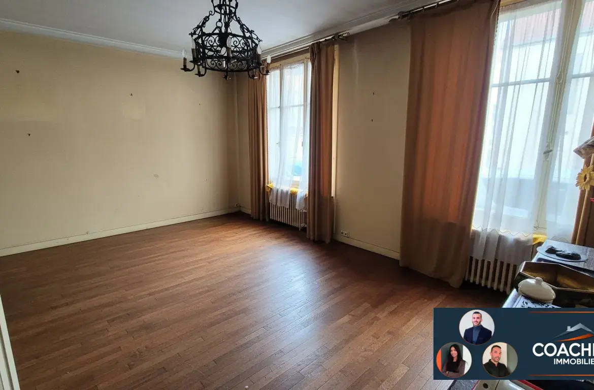 Charmante maison ancienne à rénover avec potentiel à Vitry-le-François 