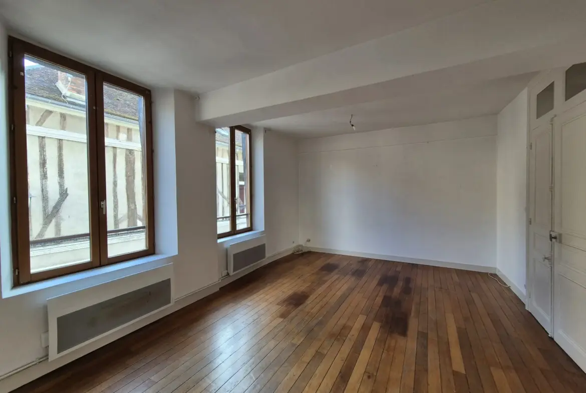 Bel appartement T4 de 75,40 m² dans le centre-ville de Sens 