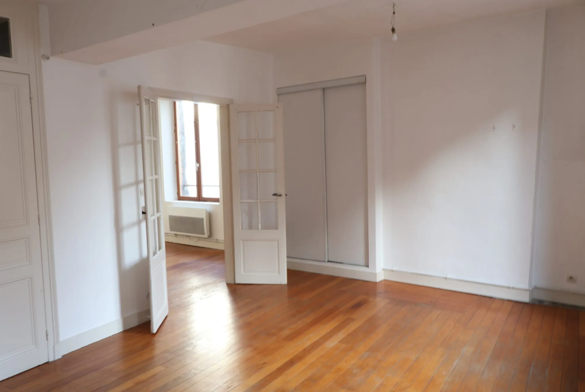 Bel appartement T4 de 75,40 m² dans le centre-ville de Sens 