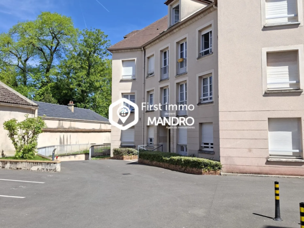 Appartement duplex T2/T3 à vendre à Brie-Comte-Robert, proche Paris