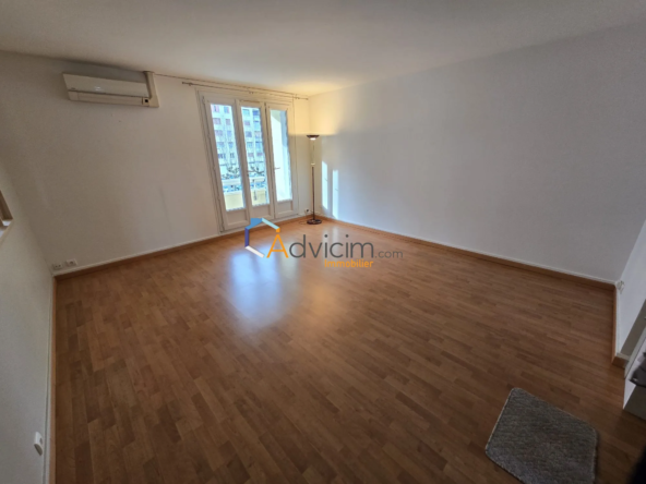 Vente Appartement T3 à Orléans Centre - 71,90 m² avec Balcon et Parking