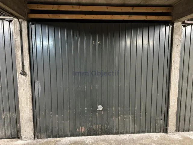 Box sécurisé de 12,75 m² à Paris 12ème, emplacement stratégique 