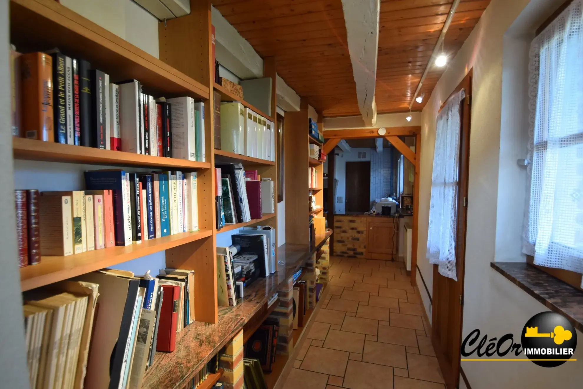 Maison à vendre sur un terrain de 6 215 m² à Charette-Varennes 