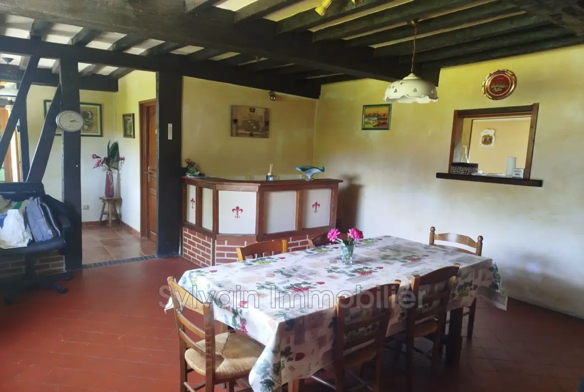 Maison de campagne à vendre à Neufchâtel-en-Bray avec grand terrain 