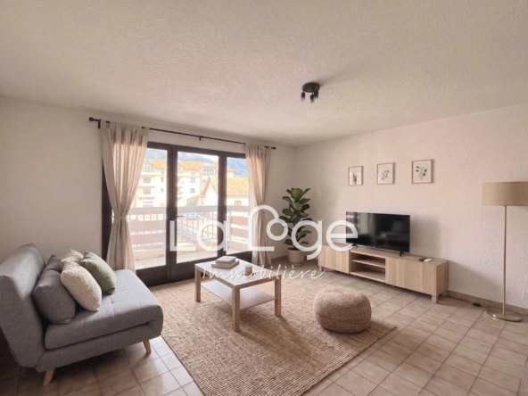 Vente studio 27 m² à Gap en centre-ville avec balcon et cave