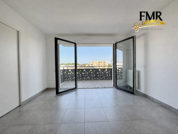 Appartement T2 récent avec balcon et parking à Colombelles, Caen